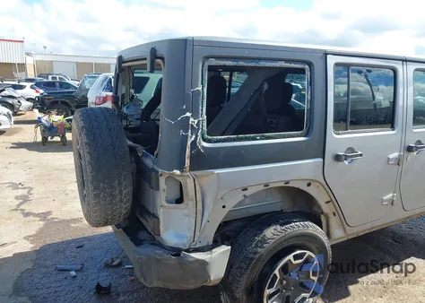 2013 Jeep Wrangler Unlimited Sport из США, поврежденный, VIN 1C4BJWDG9DL688178